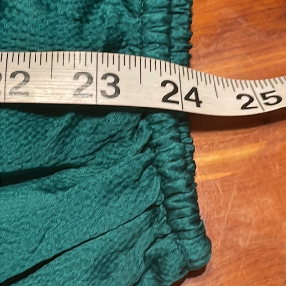 Small Express green mock neck long sleeve button back peep hole blouse top - Picture 13 of 15